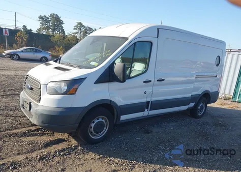 2017 Ford Transit-250 z USA, uszkodzony, nr VIN 1FTYR2DM3HKA95624